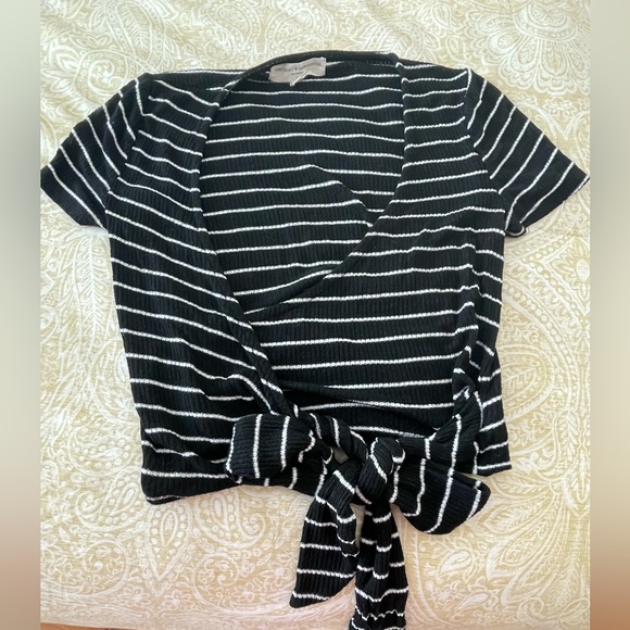 Proiect Social T Urban Outfitters Black and White Stripe Tie Wrap Top - Size S - Picture 2 of 5